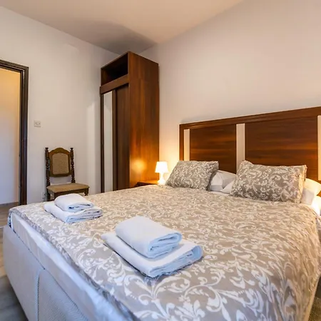 Apartment 516 *