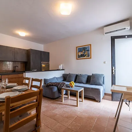 516 Apartmán Lopar