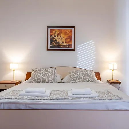 516 Apartment