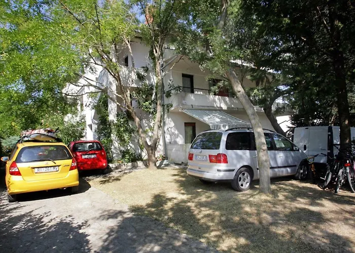 Διαμέρισμα 516 *